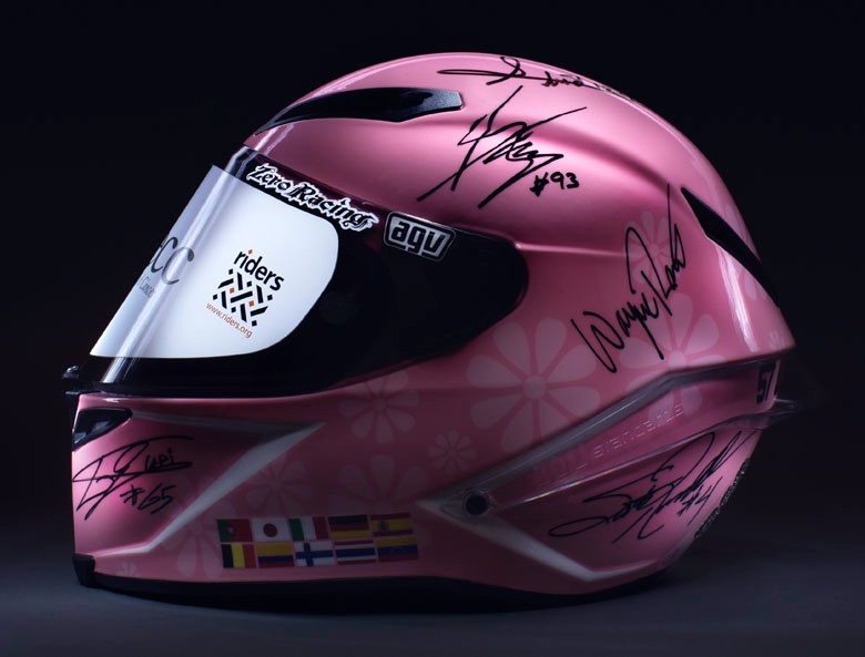 На аукционе был продан шлем с автографами звезд MotoGP за €255 000