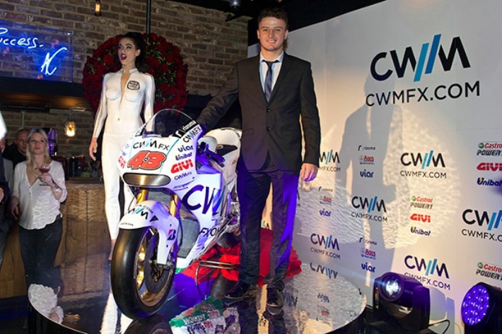 Крачлоу и Миллер представили свои мотоциклы LCR Honda MotoGP 2015 года