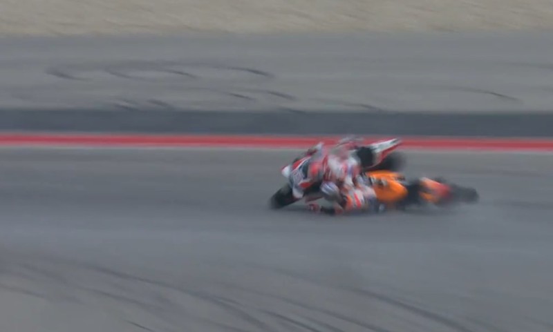 Авария Дани Педросы и Андреа Довициозо в гонке MotoGP Гран-При Америк 2016