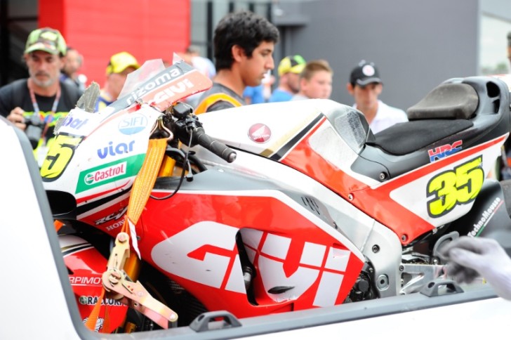 Кэл Крачлоу и, Гран-При Аргентины, MotoGP 2016, мотоцикл после аварии
