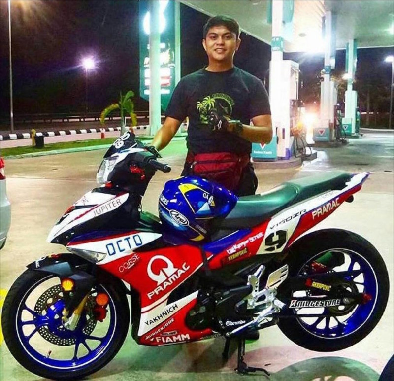 фотоGP: Малазийский фанат Pramac Yakhnich преобразил свой скутер до неузнаваемости