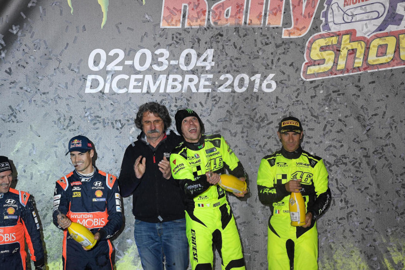 Валентино Росси победил на Monza Rally Show 2016