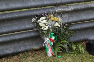 Открытие мемориальной доски в 11 повороте Сепанга, в память о погибшем год назад Марко Симончелли.