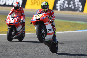 Андреа Довициозо и Кэл Кратчлоу, Ducati Team, MotoGP 2014