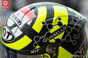 Фотографии шлемов гонщиков чемпионата мира MotoGP