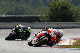 Пол Эспаргаро и Дани Педроса, Гран-При Чехии, MotoGP 2015