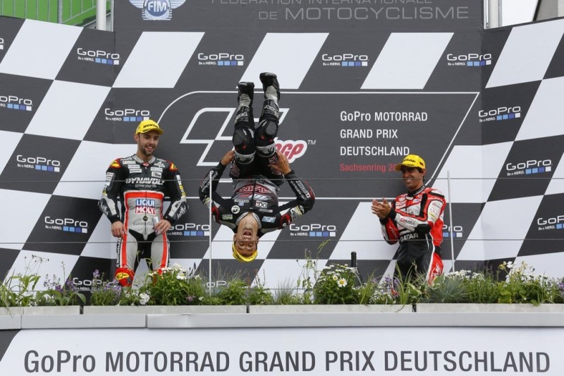 Жоанн Зарко, сальто, гонка Moto2 Гран-При Германии 2016, победа