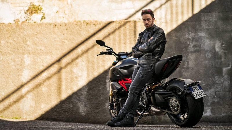 Андреа Довициозо в рекламе Ducati Diavel 2019