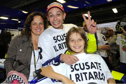 Valentino-with-mom-Stefania-and-half-bro